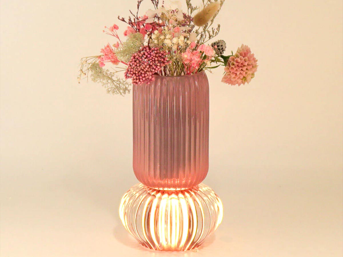 TISCHLAMPEN MIT VASE