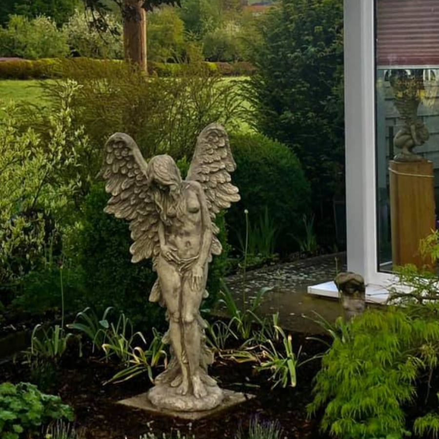 Engel "Shekinah", Steinguss
