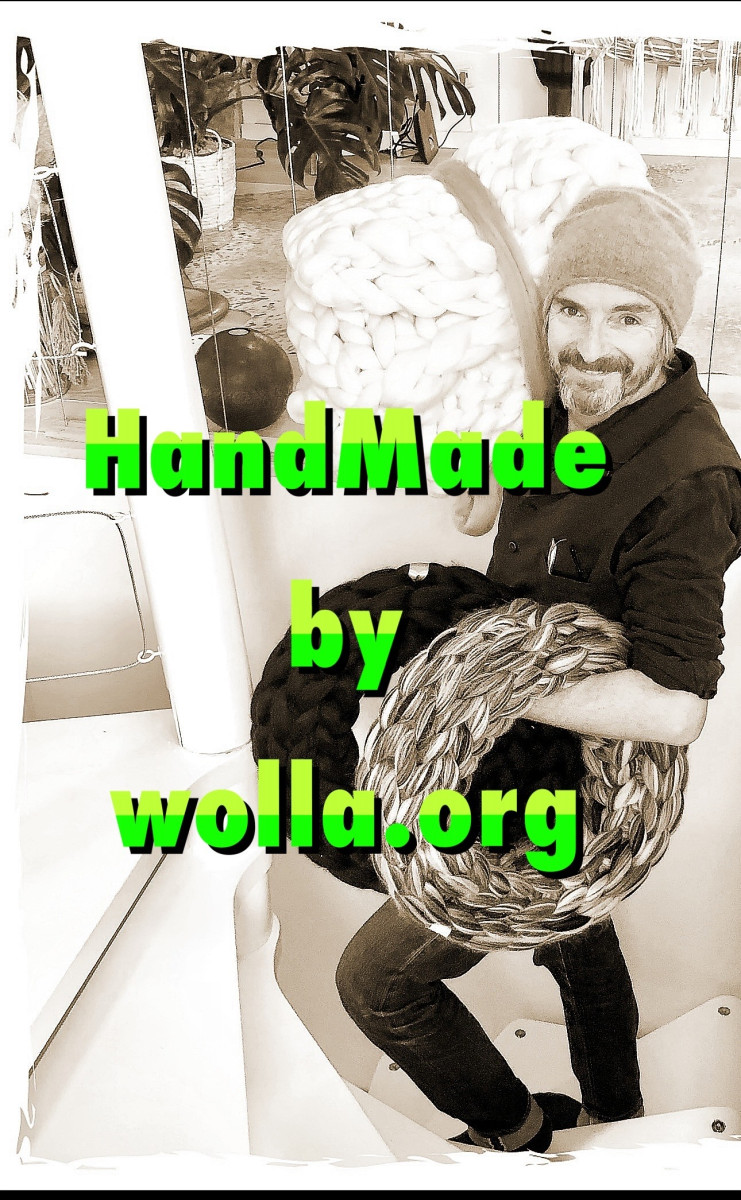 WOLLÀ STRICKMANUFAKTUR
