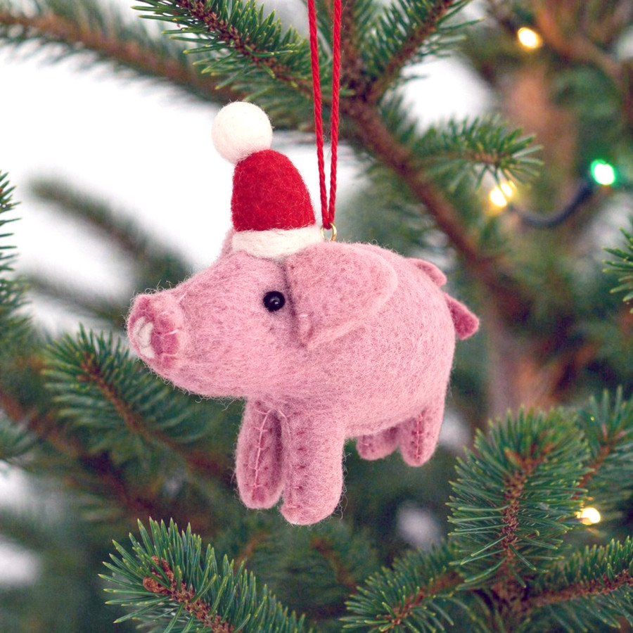 Pig made of felt for the Christmas tree
